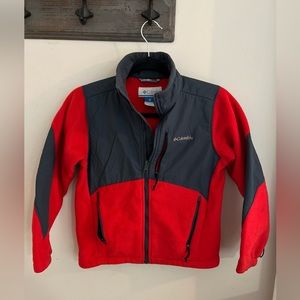 Columbia fleece coat. Great used condition. Size M